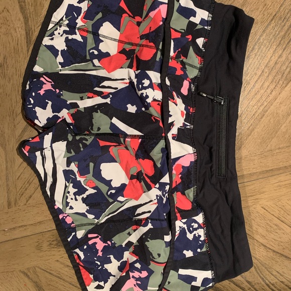 Lot of Lululemon speed shorts- 3 pair - Picture 8 of 8